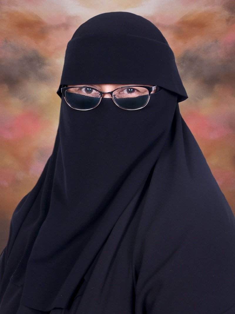dr. Dina Lidadari Sp. D.V.E, FINSDV, FAADV
