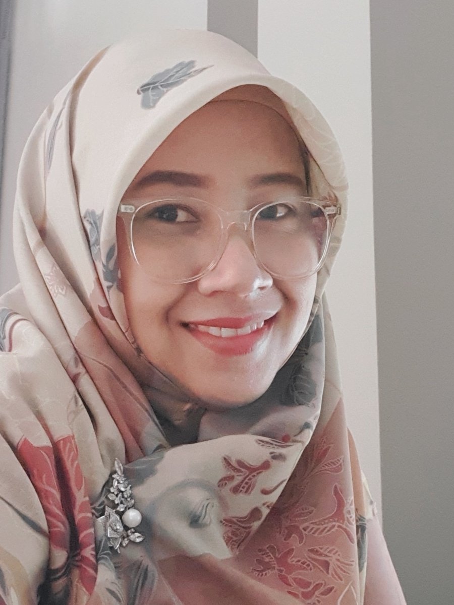 dr. Dina Esti Utami Sp.DVE