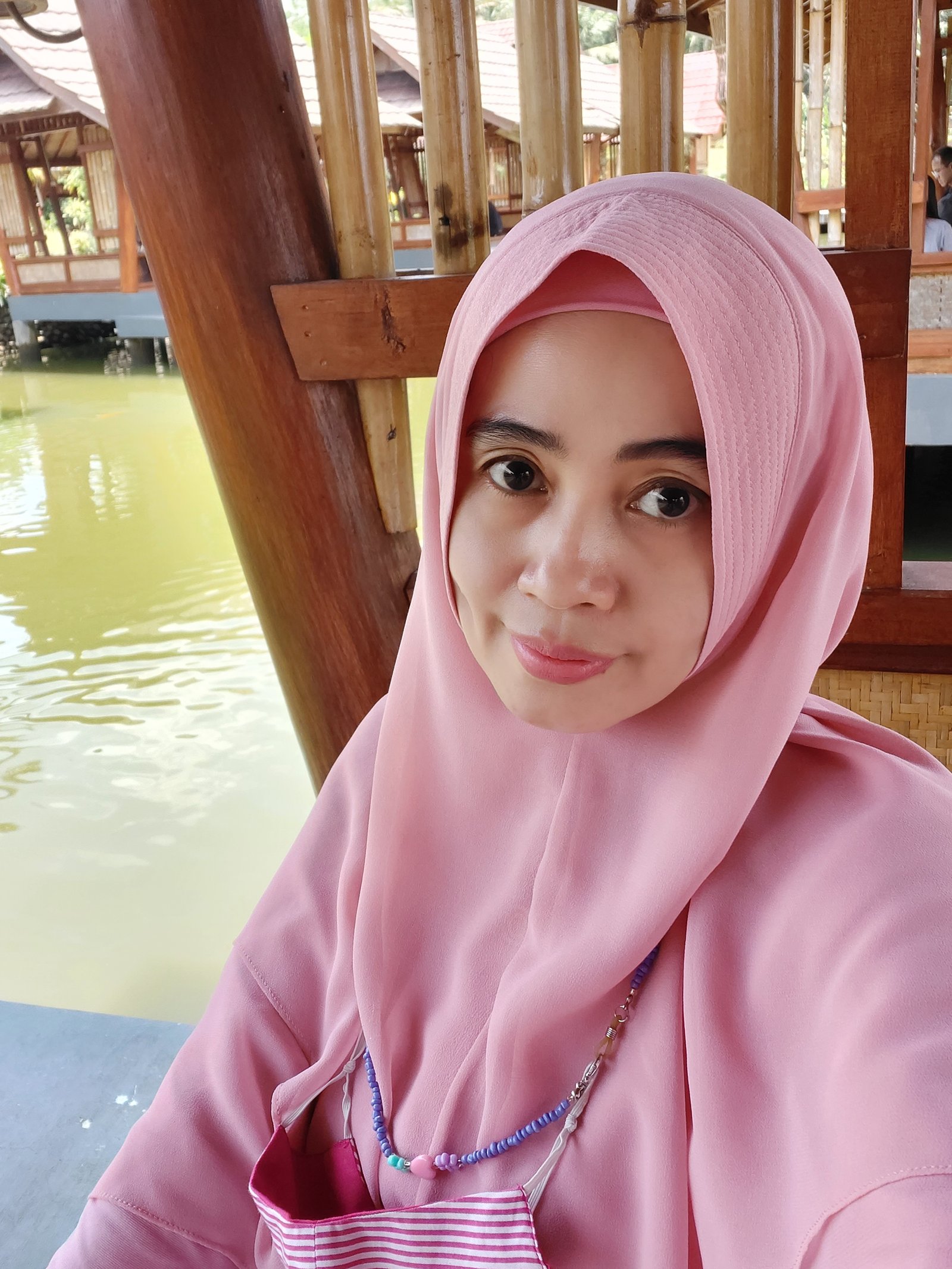 Dr. Nur Indah Komarasari Sp.DV