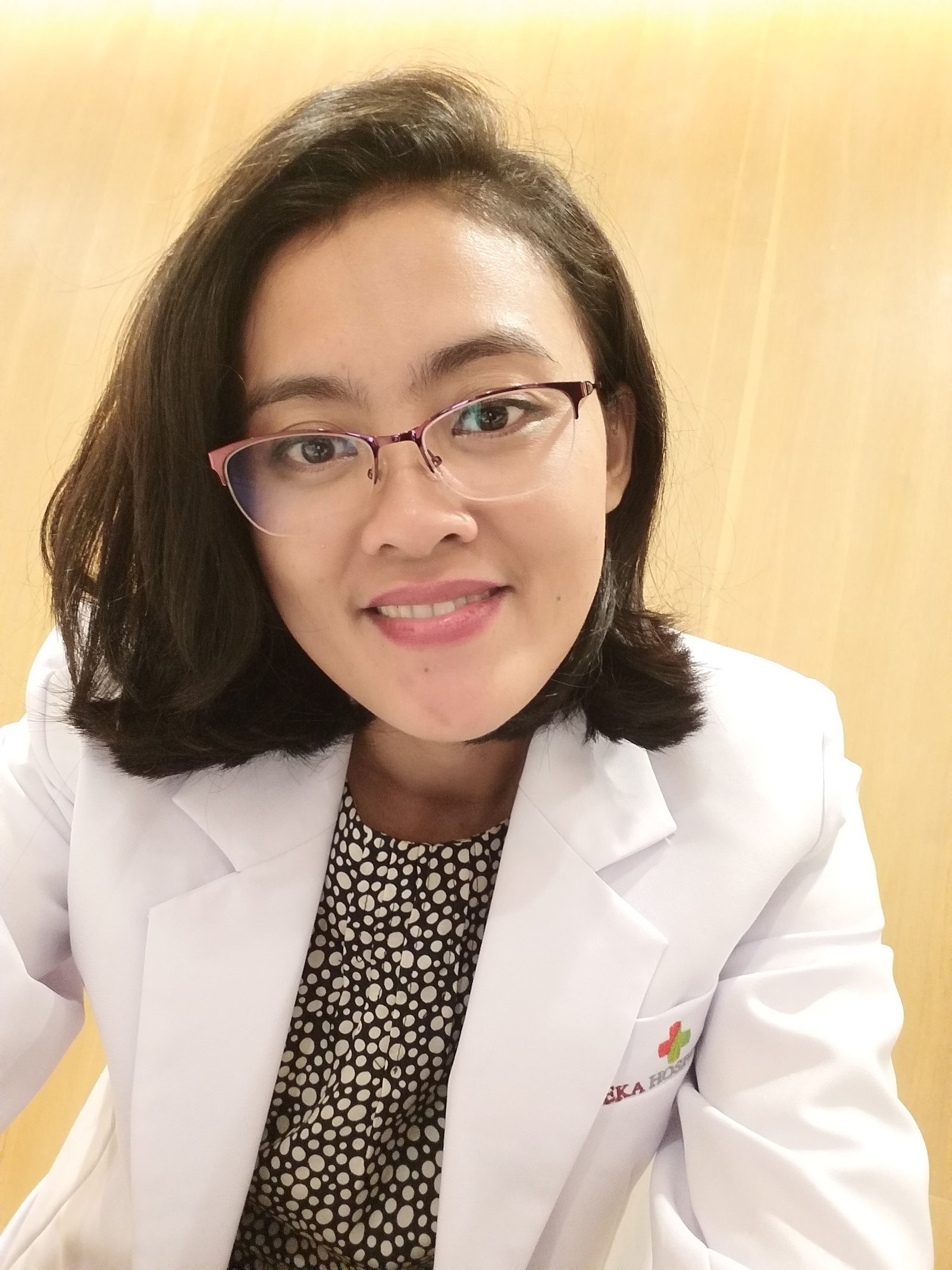 dr. Catharina Ari Wilandani Sp.DVE FINSDV