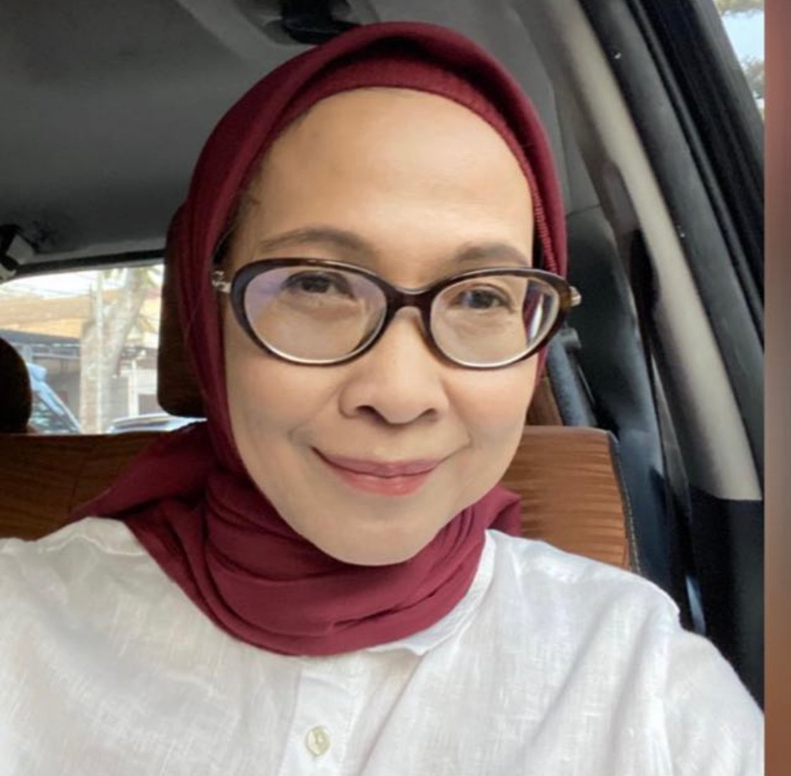 Dr Hendrawati Saleh Sp.D.V.E, FINSDV,FAADV