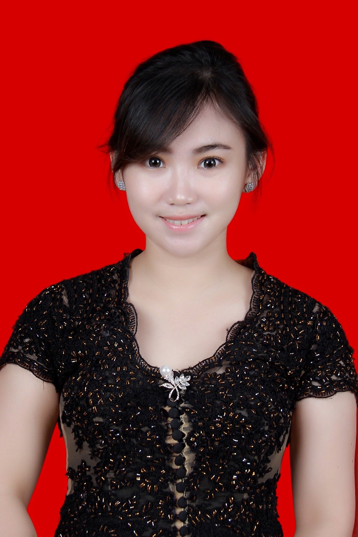 Dr. Novi Junita M. Biomed, Sp.KK
