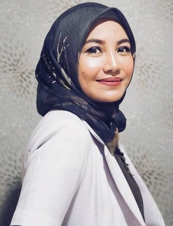 Dr. Esthy Yuliana, , Sp.D.V.E