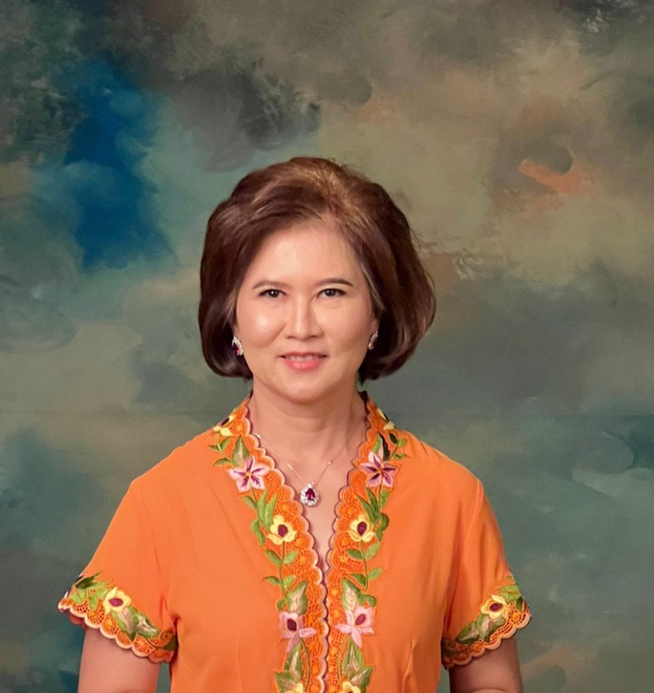 Dr Natalia Wahyudi Sp.KK, FINSDV,FAADV
