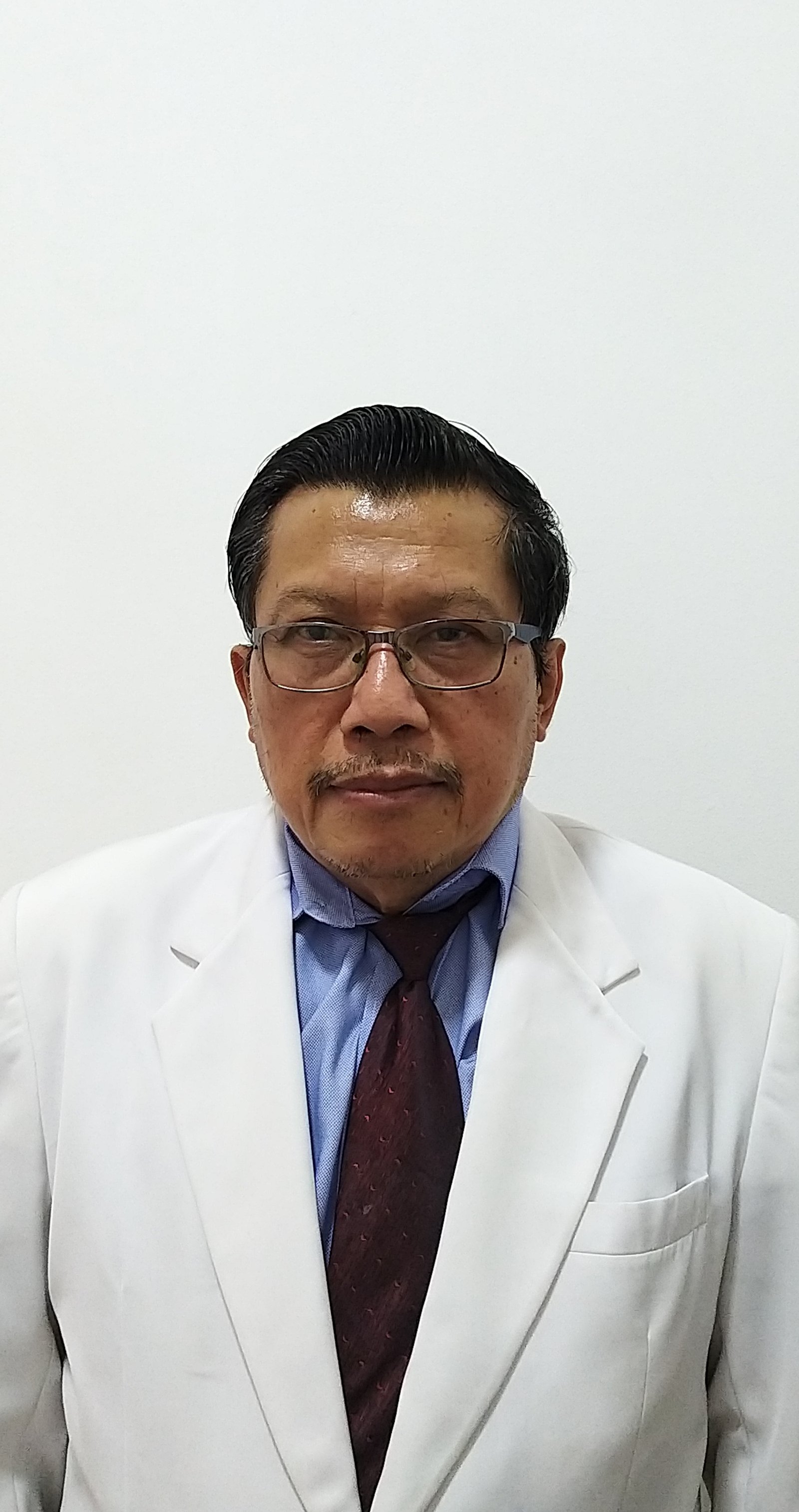 Dr Mahdar Johan Sp.KK