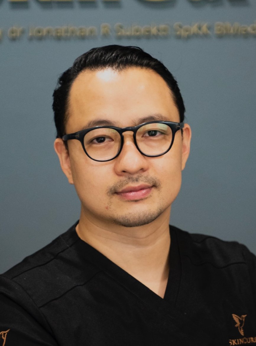 dr. Jonathan R. Subekti BMedSc Sp.KK FINDS