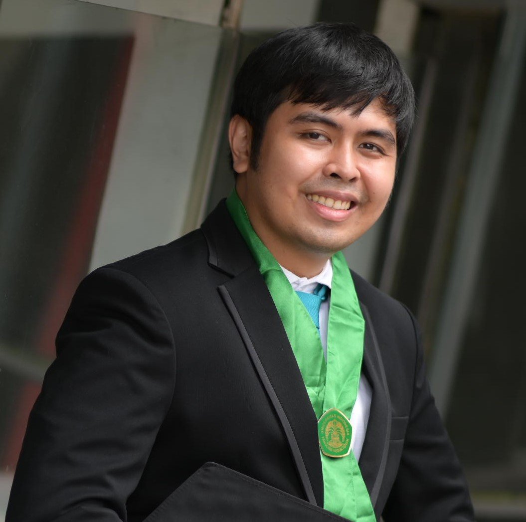 Dr. Teguh Hopkop Putera Manurung