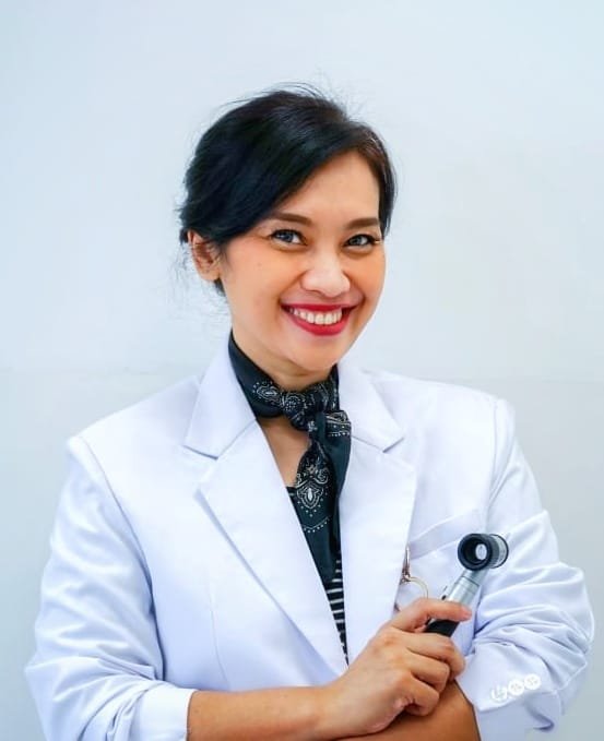 Dr. Kartika Ruchiatan dr., SpDVE, Subsp.D.K.E, MKes, FINSDV, FAADV