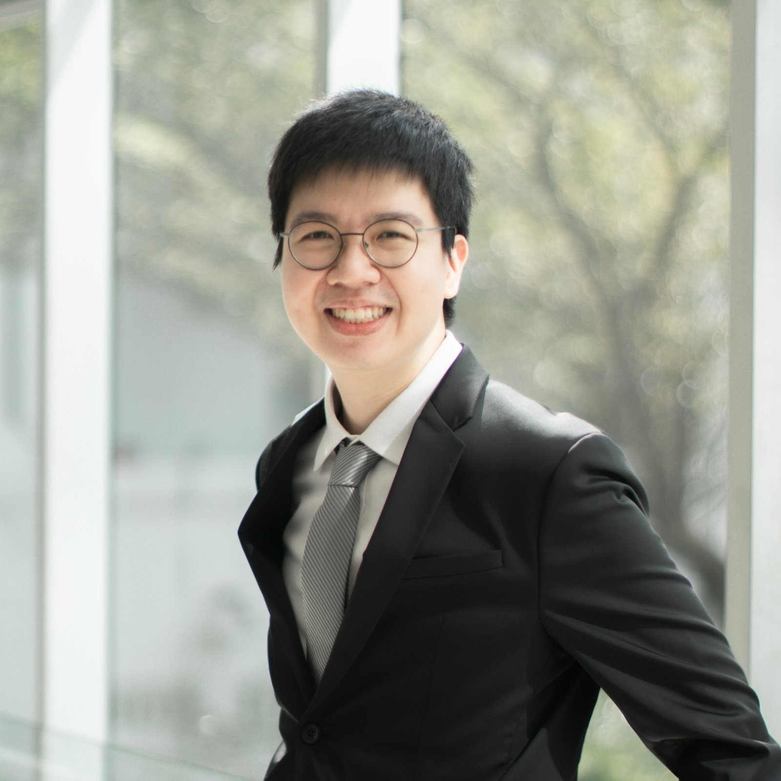 dr. Danny Surya SpDVE
