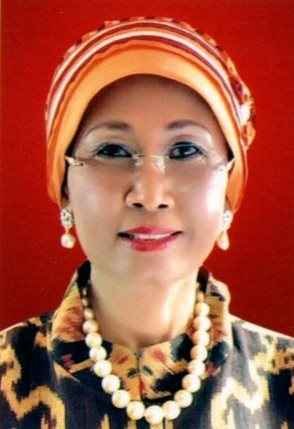 Dr. dr Sri Lestari Kuncorowati Setyaningsih Sp.D.V.E, Subsp.O.B.K, FINSDV, FAADV