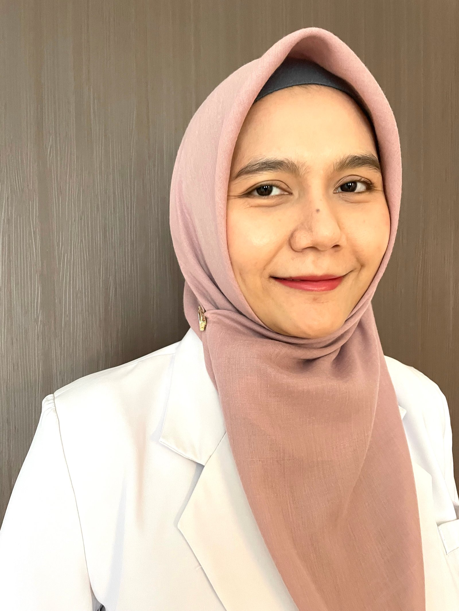 dr. Erika Nurhandayani Zoulba Sp.DVE