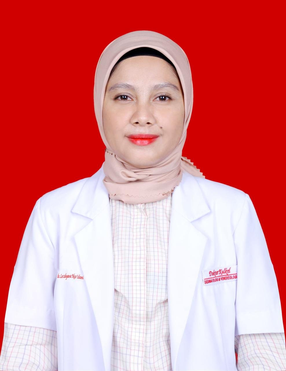 dr. Lezdyana Nur Islami