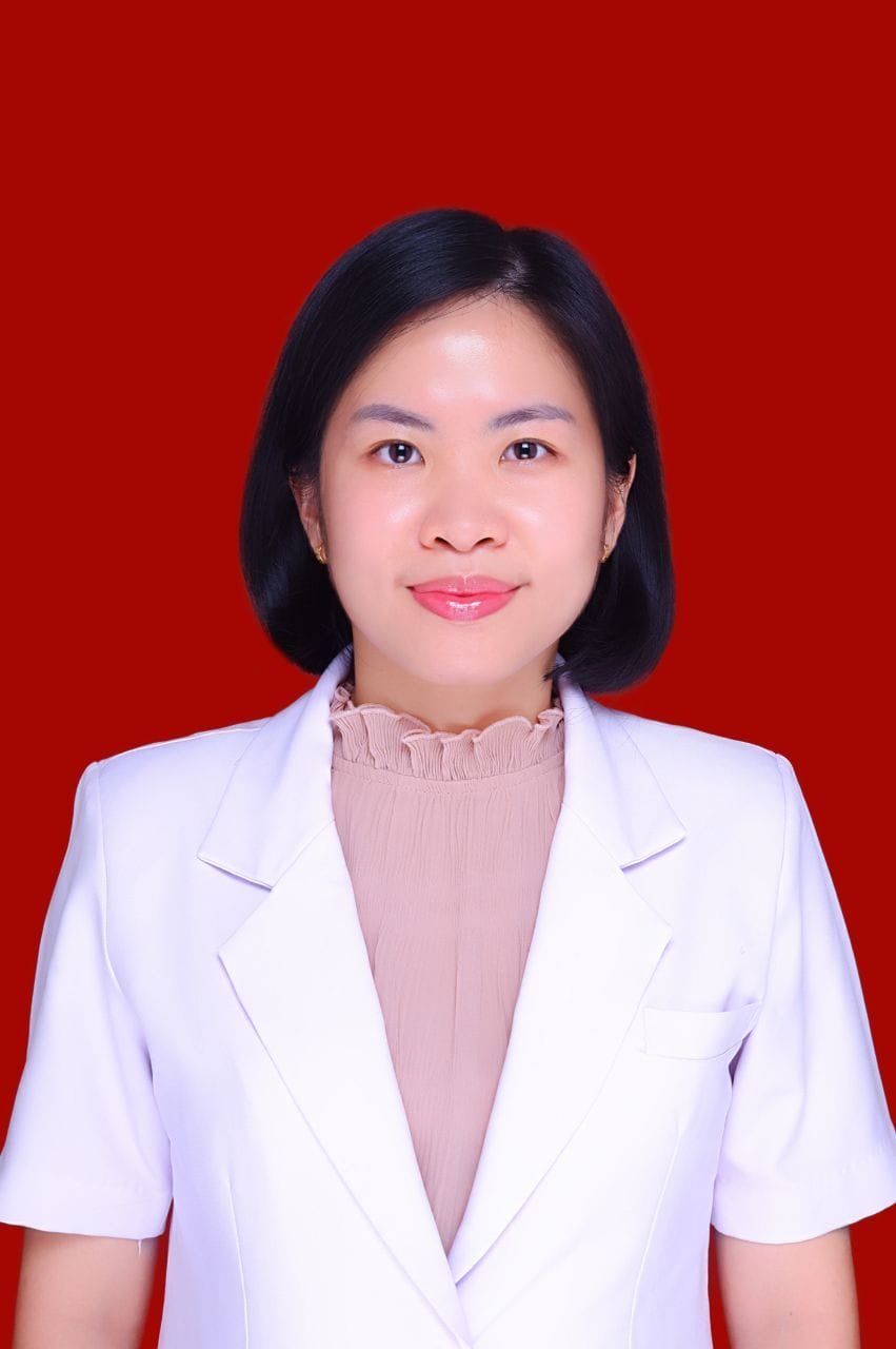 dr.Claudia Susanto M.Ked(DV), Sp.DVE