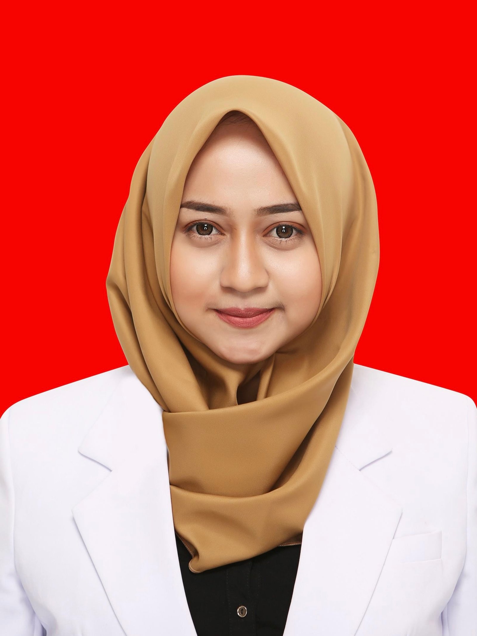 dr. Nisha Anggia